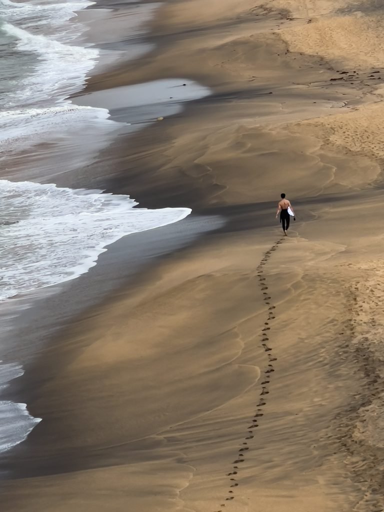 Between Sand and Surf by Heather Smith
